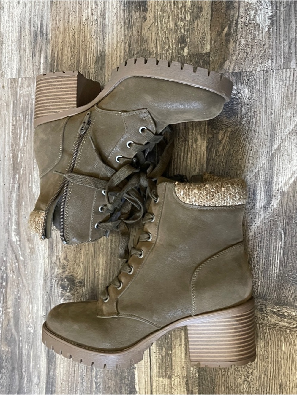 Universal Thread Aveline Brown Lace Up Ankle Boots Size 7 Lug Sole Block Heel - Picture 2 of 9